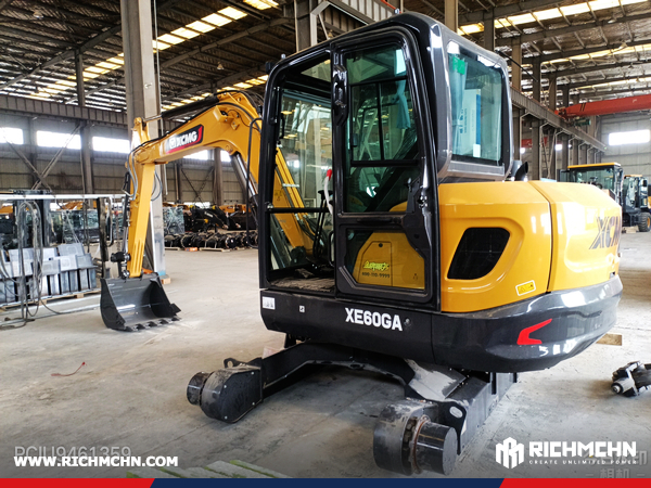 Benin - 1 Unit XCMG XE60GA Crawler Excavator & 1 FCY50 Dumper