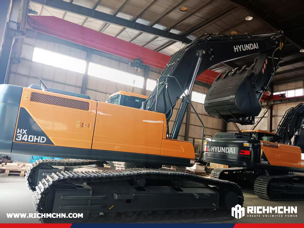 Algeria - 2 Units HYUNDAI HX340HD Crawler Excavators