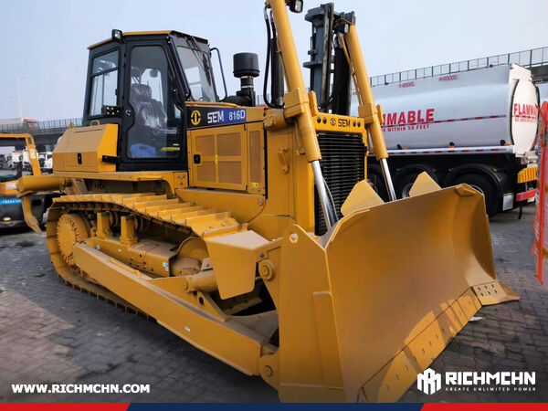 20221229_Liberia 1 SEM655D Wheel Loader 1 SEM816D Crawler Bulldozer (3).jpg