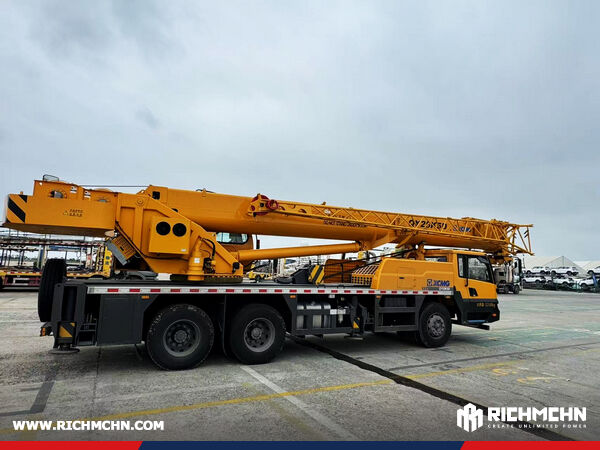 20241030_BAHAMAS_2 UNITS XCMG TRUCK CRANE QY25K5D (3).jpg