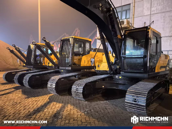 Algeria - 2 Units HYUNDAI HX340HD & 1 Unit HYUNDAI HX220HD Crawler Excavator