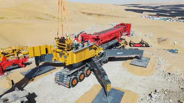 Conquering the Desert Peaks with SANY SAC30000T