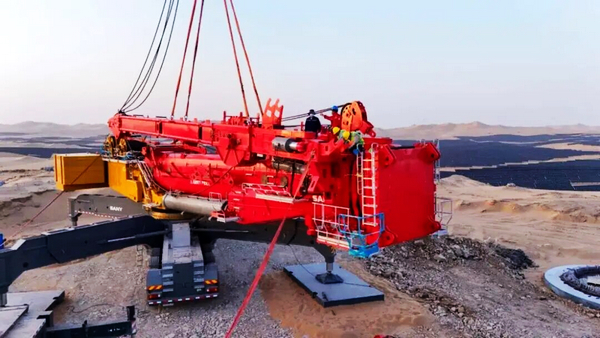 Conquering the Desert Peaks with SANY SAC30000T