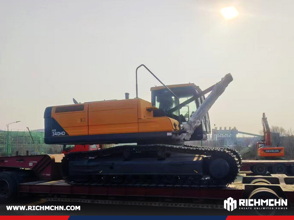 Algeria  - 1 HYUNDAI HX340HD Crawler Excavator