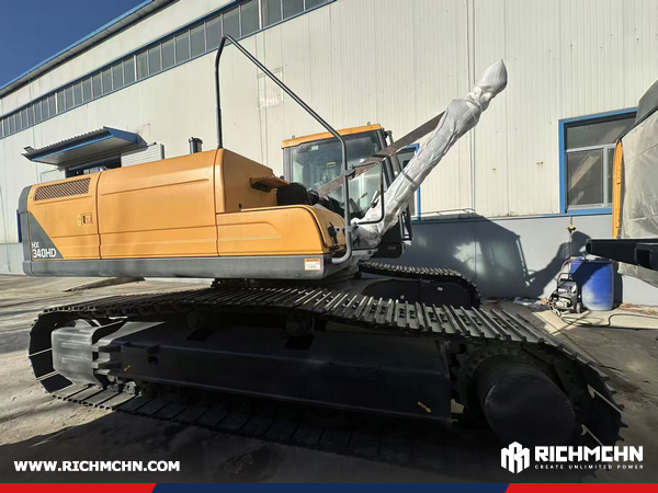 Algeria  - 1 HYUNDAI HX340HD Crawler Excavator