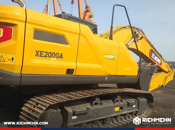 Uganda - 1 Unit XCMG XE200GA Crawler Excavator
