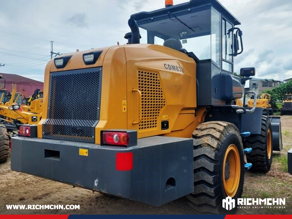 Argentina - 3 Units LONKING 3TON CDM833H Wheel Loaders & 2 2TON CDM936N wheel loaders
