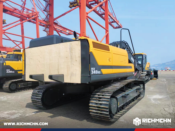 Algeria - 1 Unit HYUNDAI HX340HD Crawler Ecavator
