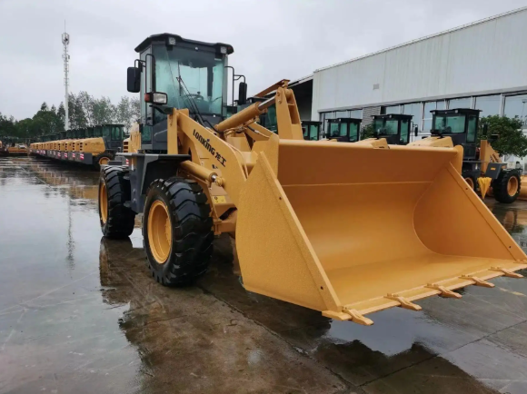 Argentina - 3 Units LONKING 3TON CDM833H Wheel Loaders & 2 2TON CDM936N wheel loaders