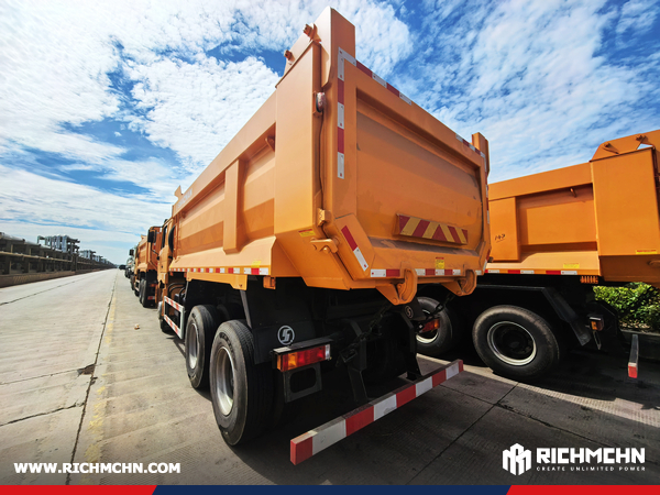 Algeria - 1 Unit SHACMAN F2000 Dump Truck